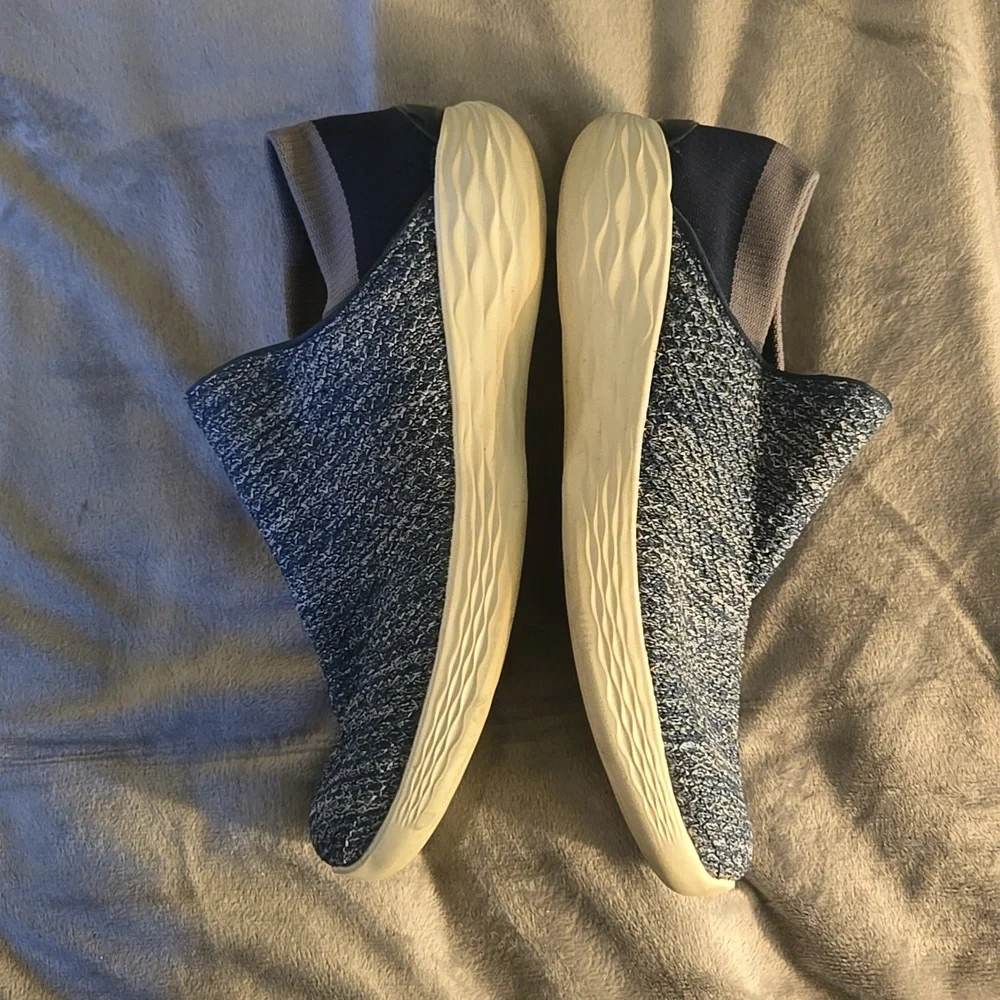 Skechers women's You Walk sneakers - Picture 3 of 8